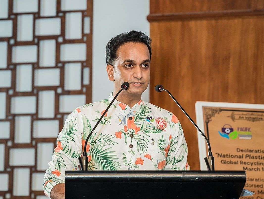 This is a call to national political leaders especially those in the coalition government to put differences aside and become united for the common good of Fiji, its environment, and its people – Deo